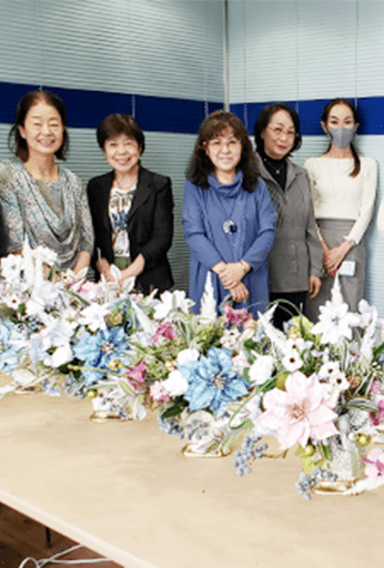 好きなスタイル、自由なフラワーアレンジメント楽しく学べるレッスン教室